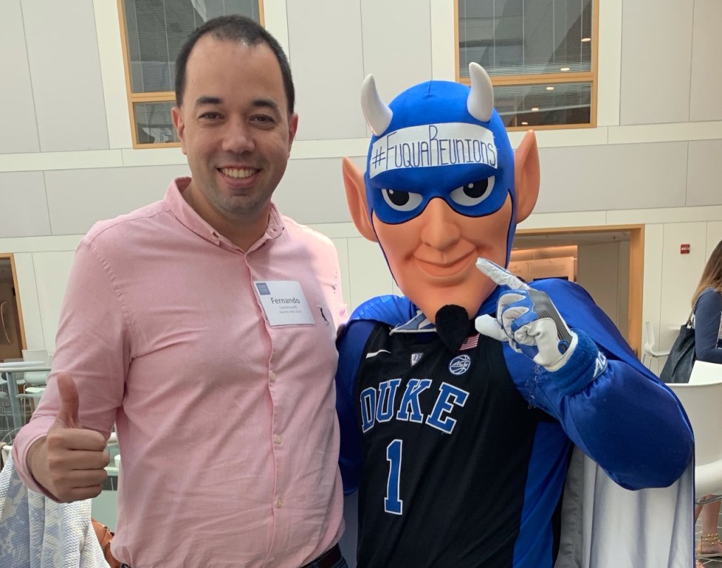 Celebrando 5 anos de formado, em&nbsp;Fuqua!